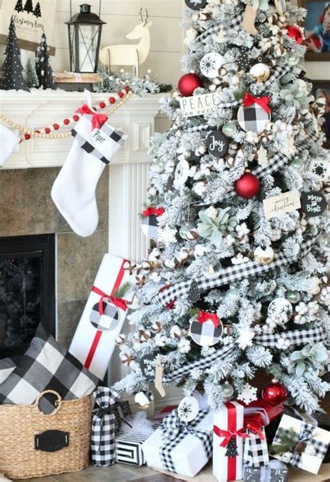 31 Cozy Buffalo Check Christmas Decor Ideas Shelterness