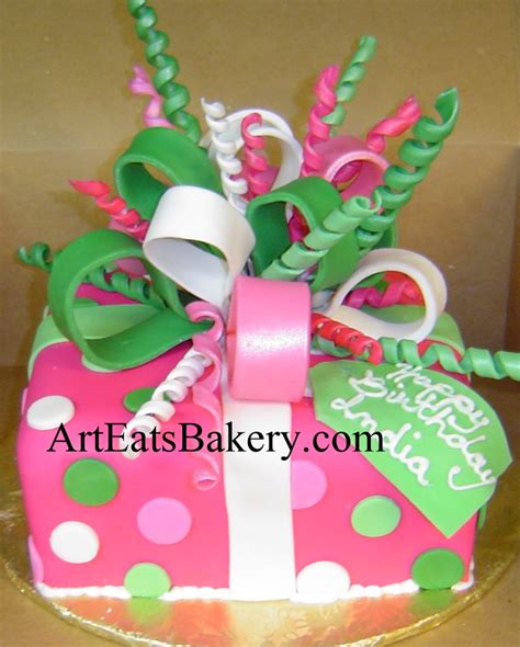 Pink Green And White Unique Creative Birthday Present Cake With Polka