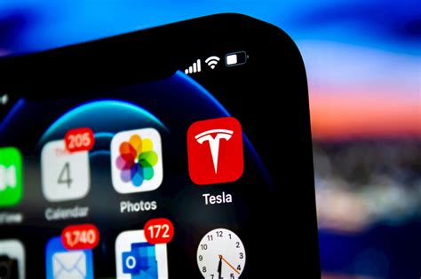 Une Nouvelle Interface Et Un Assistant Pour L App Tesla