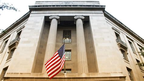 doj charges  people   billion crypto scam decrypt