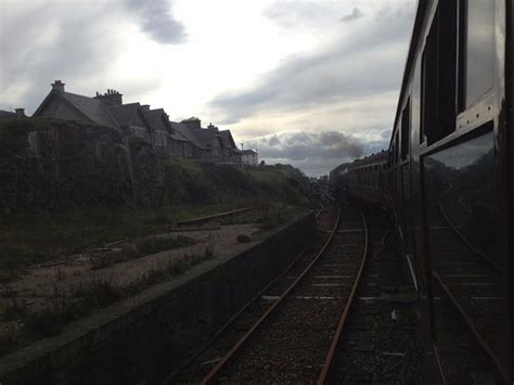 Chickona: Mallaig Train Station