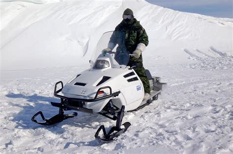 D900 Diesel Multi-Fuel Snowmobile | DEW Engineering and Development