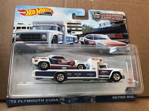 Hot Wheels Diecast Team Transport ‘72 Plymouth Cuda Fc And Retro Rig