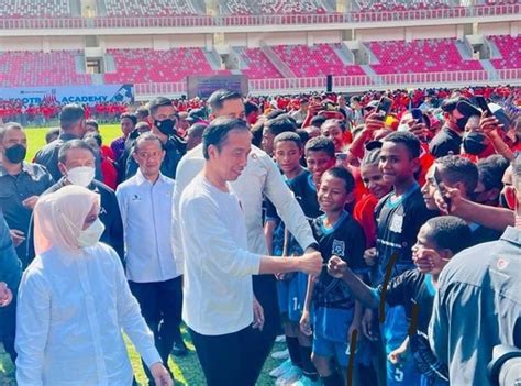 Presiden Jokowi Resmikan Papua Football Academy