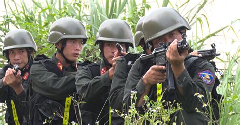 canh canh sat dac nhiem huan luyen nang cao dac biet bao phap