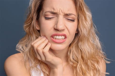 3 Signs Your Tooth May Need A Root Canal Daniel Dentistry Miami Florida