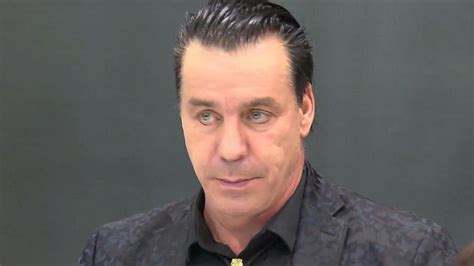 Rammstein Schlagzeuger Bricht Sein Schweigen Zu Lindemann Vorw Rfen