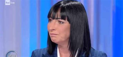 Sabrina Quaresima Denuncia Giornali Preside Liceo Montale Violata