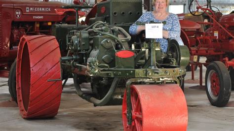 Illingworths Three Springs Vintage Tractor Sale Breaks Australian