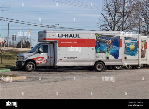 Camiones Uhaul Fotografías E Imágenes De Alta Resolución Alamy