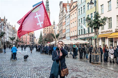 Flagi Gdańska rozchodzą się w ekspresowym tempie