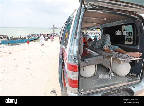 Dhaka Dhaka Bangladesh 9th May 2021 May 09 2021 Patient Wait For