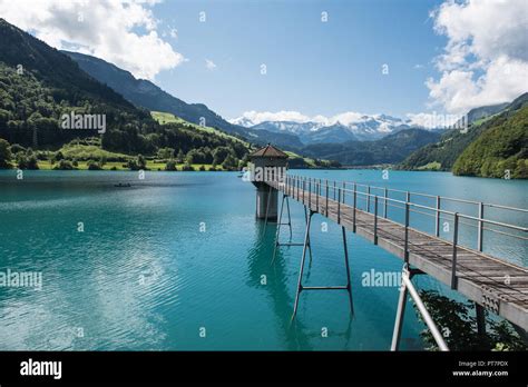 lake lungern, beautiful Natur lake in switzerland Stock Photo - Alamy