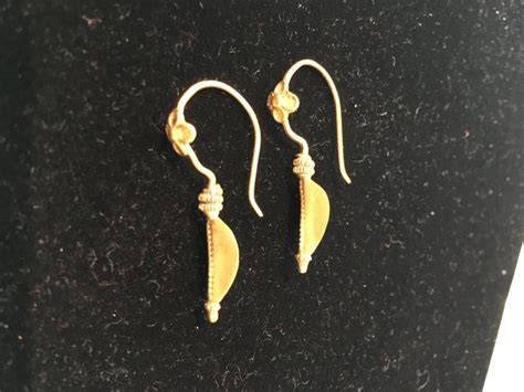 22 Karat Gold South Indian Earrings For Sale at 1stDibs