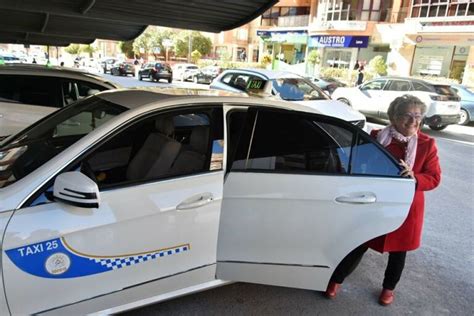 Lorca pone en marcha un Taxi Rural para las pedanías altas con un