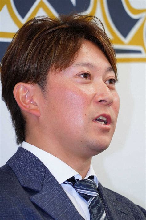 オリックス・西野 100万円減の年俸2300万円で更改 10年目の来季へ「ポジションはどこでもいい」― スポニチ Sponichi Annex 野球