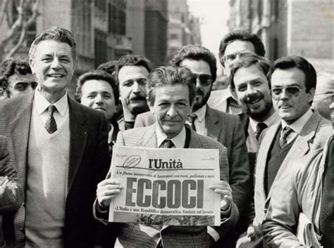 Enrico Berlinguer Alla Manifestazione Del Contro I Tagli Alla