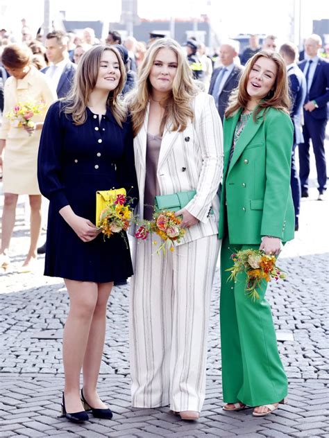 King Willem Alexander Queen Máxima and their daughters Princess