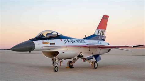 50 Years USAF Viper Demo Team Paints F 16 In Honor Of 1st Fighting