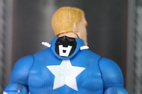 Diamond Select Toys Marvel Select Captain America Classic Figure Review