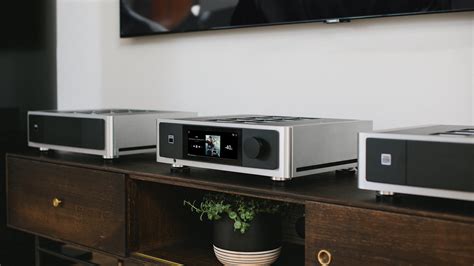 NAD Masters M66 BluOS Streaming DAC-Preamplifier – Lenbrook Asia