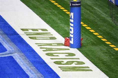 Nfl Brings Back Social Justice Helmet Decals Field Stencils Yahoo Sports