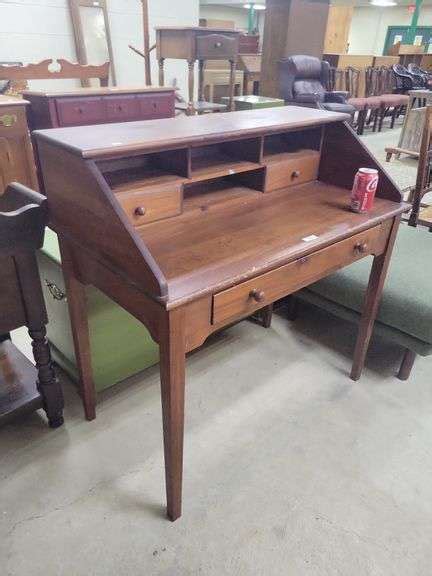 Pine Desk Dixon S Auction At Crumpton