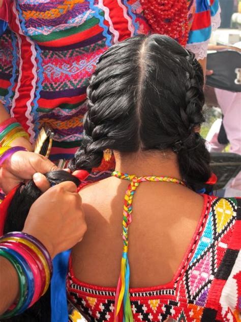 A Forest Of Fireworks Trajes Tipicos De Guatemala Trenzas Guelaguetza