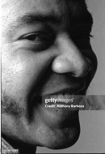 Bill Withers Photos And Premium High Res Pictures Getty Images