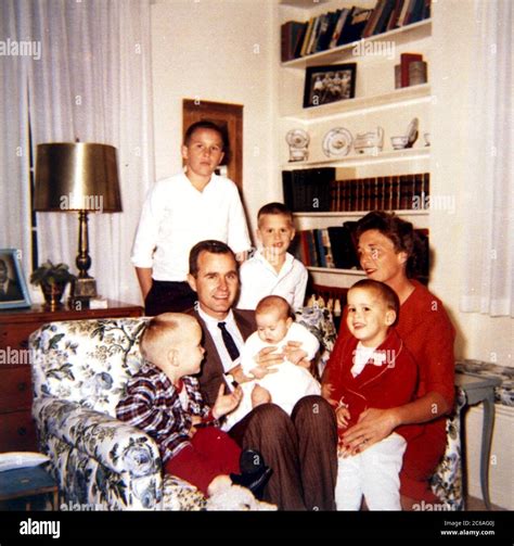 Barbara bush with children hi-res stock photography and images - Alamy