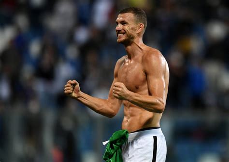 Video - Inter Forward Edin Dzeko Shares Bosnia Goals Against Finland