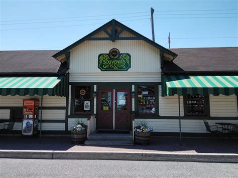 Families are praising the railroad museum of pennsylvania for kids 4