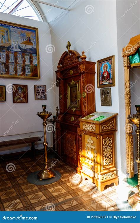 Interior of Holy Trinity Church in the Village Karacharovo Near Murom, Russia Editorial Photo ...