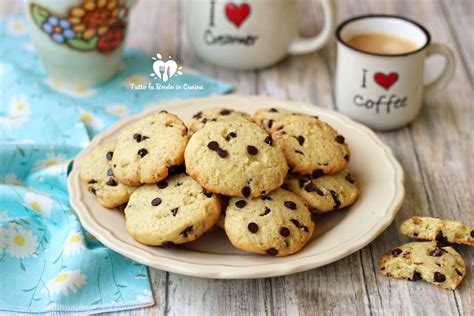 BISCOTTI RUSTICI CON GOCCE DI CIOCCOLATO Senza Burro Tutto Fa Brodo