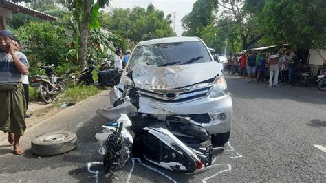 Kecelakaan Avanza Vs Vario Di Sumenep Dua Remaja Tewas Di Tempat