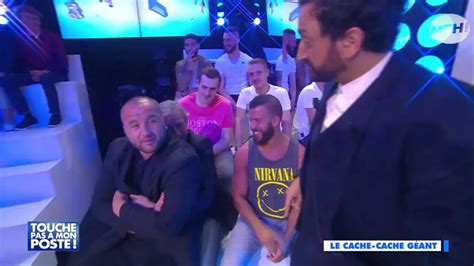 Cyril Hanouna Gad Elmaleh et Kev Adams font un cache cache géant sur