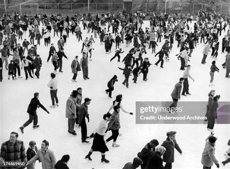 15,913 Wollman Rink Photos & High Res Pictures - Getty Images