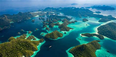 Natural Wonders Of Indonesia Southeast Asia Travel