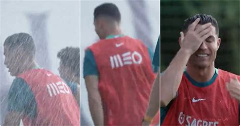 A Reação De Ronaldo Após Levar No Treino Com A água Fria Do Sistema De Rega