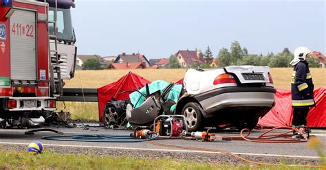 Chojnice Straszny Wypadek Na Obwodnicy Zgin Y Trzy Osoby