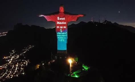 El Cristo Redentor De Río Proyecta El Reloj Climático Y Avisa Faltan Menos De Seis Años