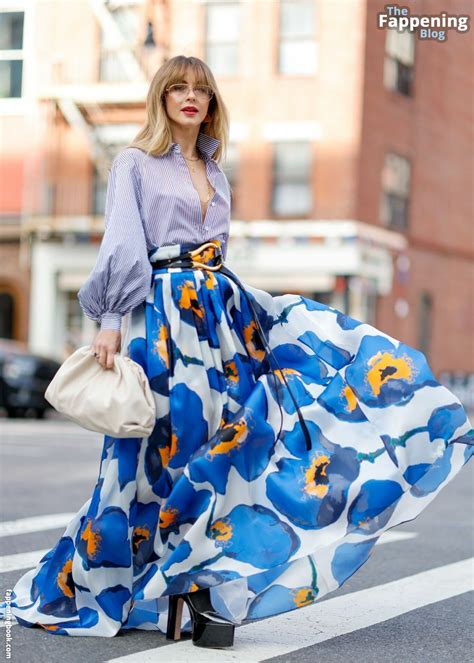 Julianne Hough Nude OnlyFans Leaks Fappening FappeningBook