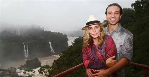 Bruna Lombardi Visita Cataratas Do Iguaçu E Relaxa Ao Lado Do Filho Kim