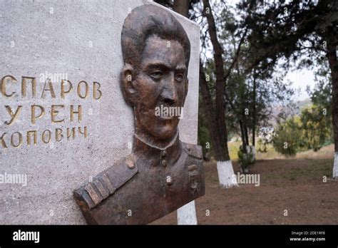 Portrait gravé du soldat du Karabagh qui est mort pendant la Seconde