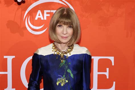 Met Gala What Is Anna Wintours Net Worth As Of 2024