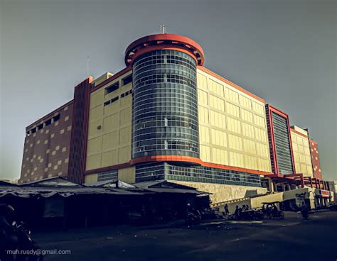 pasar sentral makassar info jam buka alamat  ulasan pengunjung