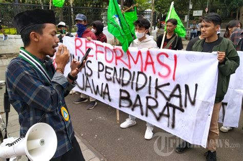 Pii Suarakan Carut Marut Pendidikan Di Jabar Foto