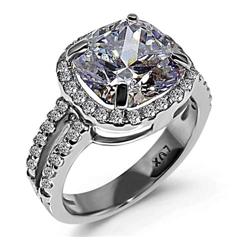 Fake Diamond Rings that look REAL from Luxuria Diamonds