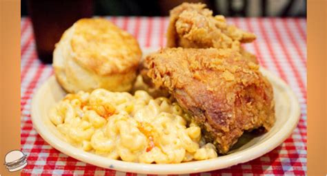 Fried Chicken And Mac N Cheese Damn That Looks Good