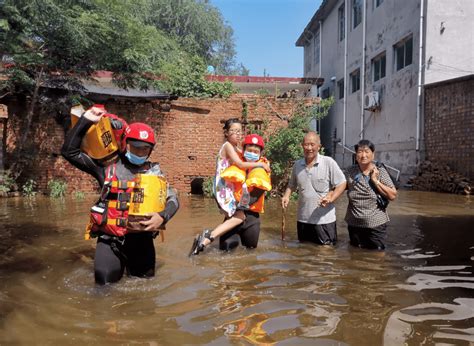 河南强降雨已致69人遇难，5人失踪；北京消防一天救援1897人老人